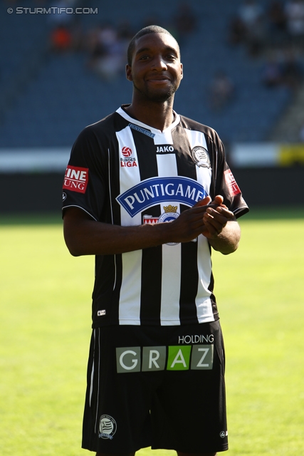 Sturm Graz Ankick 2012
Oesterreichische Fussball Bundesliga, SK Sturm Graz Ankick 2012, SK Sturm Graz - Partizan Belgrad, Stadion Liebenau Graz, 07.07.2012.

Foto zeigt Richard Sukuta-Pasu (Sturm)
