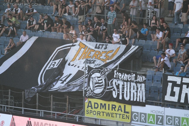 Sturm Graz Ankick 2012
Oesterreichische Fussball Bundesliga, SK Sturm Graz Ankick 2012, SK Sturm Graz - Partizan Belgrad, Stadion Liebenau Graz, 07.07.2012.

Foto zeigt Fans von Sturm mit einem Spruchband
