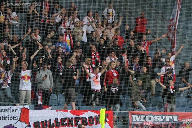 Sturm Graz - Salzburg
Oesterreichische Fussball Bundesliga, 1. Runde,  SK Sturm Graz - FC RB Salzburg, Stadion Liebenau Graz, 21.07.2012. 

Foto zeigt Fans von RB Salzburg
