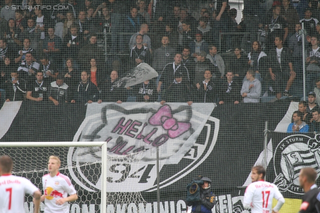 Sturm Graz - Salzburg
Oesterreichische Fussball Bundesliga, 1. Runde,  SK Sturm Graz - FC RB Salzburg, Stadion Liebenau Graz, 21.07.2012. 

Foto Fans von Sturm mit einem Spruchband 
