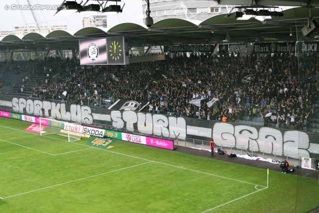 Sturm Graz - Salzburg
Oesterreichische Fussball Bundesliga, 1. Runde,  SK Sturm Graz - FC RB Salzburg, Stadion Liebenau Graz, 21.07.2012. 

Foto zeigt Fans von Sturm
