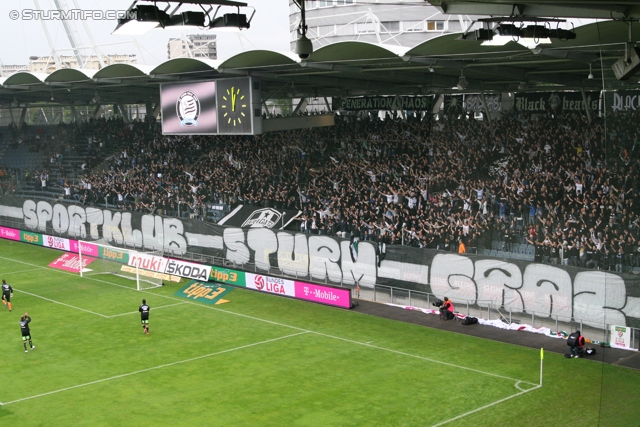 Sturm Graz - Salzburg
Oesterreichische Fussball Bundesliga, 1. Runde,  SK Sturm Graz - FC RB Salzburg, Stadion Liebenau Graz, 21.07.2012. 

Foto zeigt Fans von Sturm
