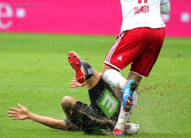 Sturm Graz - Salzburg
Oesterreichische Fussball Bundesliga, 1. Runde,  SK Sturm Graz - FC RB Salzburg, Stadion Liebenau Graz, 21.07.2012. 

Foto zeigt Martin Ehrenreich (Sturm) und Andreas Ulmer (Salzburg)
