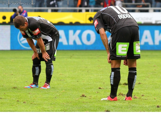 Sturm Graz - Salzburg
Oesterreichische Fussball Bundesliga, 1. Runde,  SK Sturm Graz - FC RB Salzburg, Stadion Liebenau Graz, 21.07.2012. 

Foto zeigt Christoph Kroepfl (Sturm) und Darko Bodul (Sturm)
Schlüsselwörter: enttaeuschung