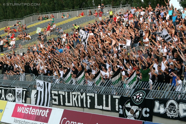 Mattersburg - Sturm Graz
Oesterreichische Fussball Bundesliga, 3. Runde,  SV Mattersburg - SK Sturm Graz, Pappelstadion Mattersburg, 04.08.2012. 

Foto zeigt Fans von Sturm
