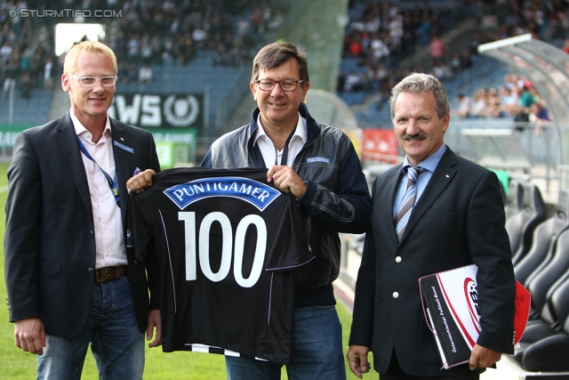 Sturm Graz - Wolfsberg
Oesterreichische Fussball Bundesliga, 4. Runde, SK Sturm Graz - Wolfsberger AC, Stadion Liebenau Graz, 11.08.2012. 

Foto zeigt Peter Schaller (Vizepraesident Sturm) und Ernst Wustinger (Finanzvorstand Sturm)
