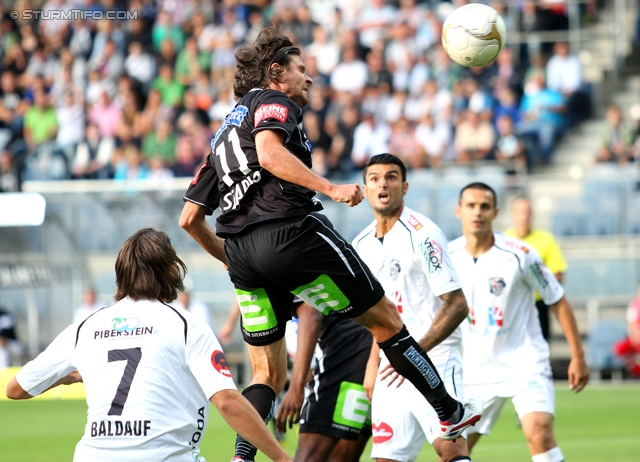 Sturm Graz - Wolfsberg
Oesterreichische Fussball Bundesliga, 4. Runde, SK Sturm Graz - Wolfsberger AC, Stadion Liebenau Graz, 11.08.2012. 

Foto zeigt Dario Baldauf (Wolfsberg) und Imre Szabics (Sturm)
