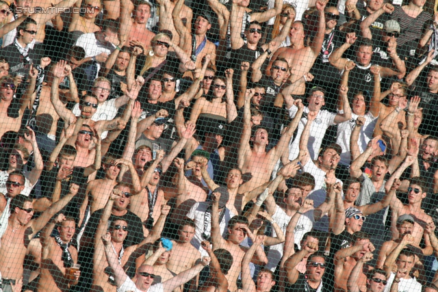 Rapid Wien - Sturm Graz
Oesterreichische Fussball Bundesliga, 5. Runde, SK Rapid Wien - SK Sturm Graz, Gerhard-Hanappi-Stadion Wien, 18.08.2012. 

Foto zeigt Fans von Sturm
