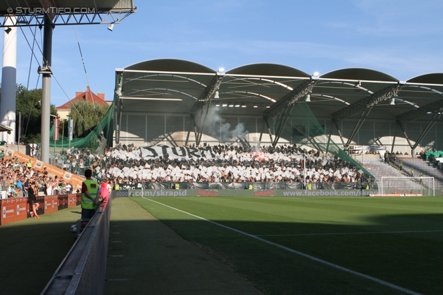 Rapid Wien - Sturm Graz
Oesterreichische Fussball Bundesliga, 5. Runde, SK Rapid Wien - SK Sturm Graz, Gerhard-Hanappi-Stadion Wien, 18.08.2012. 

Foto zeigt Fans von Sturm mit einer Choreografie
