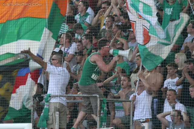 Rapid Wien - Sturm Graz
Oesterreichische Fussball Bundesliga, 5. Runde, SK Rapid Wien - SK Sturm Graz, Gerhard-Hanappi-Stadion Wien, 18.08.2012. 

Foto zeigt Fans von Rapid
