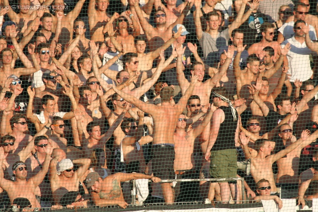 Rapid Wien - Sturm Graz
Oesterreichische Fussball Bundesliga, 5. Runde, SK Rapid Wien - SK Sturm Graz, Gerhard-Hanappi-Stadion Wien, 18.08.2012. 

Foto zeigt Fans von Sturm
