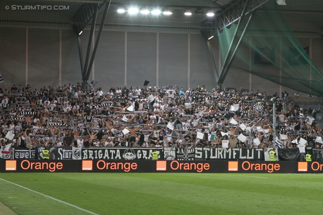 Rapid Wien - Sturm Graz
Oesterreichische Fussball Bundesliga, 5. Runde, SK Rapid Wien - SK Sturm Graz, Gerhard-Hanappi-Stadion Wien, 18.08.2012. 

Foto zeigt Fans von Sturm
