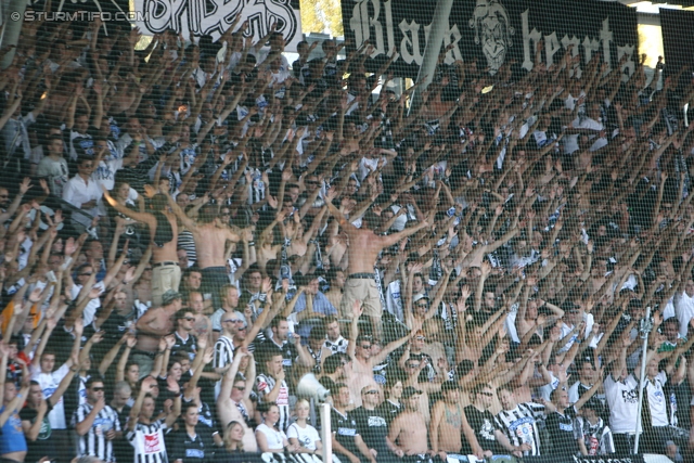 Sturm Graz - Admira Wacker
Oesterreichische Fussball Bundesliga, 6. Runde, SK Sturm Graz - FC Admira Wacker Moedling, Stadion Liebenau Graz, 25.08.2012. 

Foto zeigt Fans von Sturm
