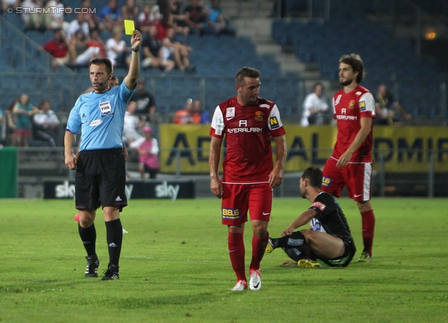 Sturm Graz - Admira Wacker
Oesterreichische Fussball Bundesliga, 6. Runde, SK Sturm Graz - FC Admira Wacker Moedling, Stadion Liebenau Graz, 25.08.2012. 

Foto zeigt Schiedsrichter Grobelnik
