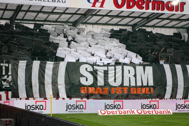 Ried - Sturm Graz
Oesterreichische Fussball Bundesliga, 7. Runde, SV Ried - SK Sturm Graz, Arena Ried, 01.09.2012. 

Foto zeigt Fans von Sturm
