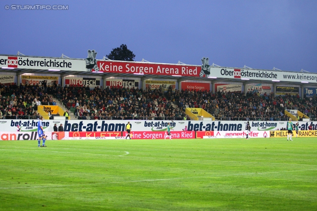 Ried - Sturm Graz
Oesterreichische Fussball Bundesliga, 7. Runde, SV Ried - SK Sturm Graz, Arena Ried, 01.09.2012. 

Foto zeigt Publikum
