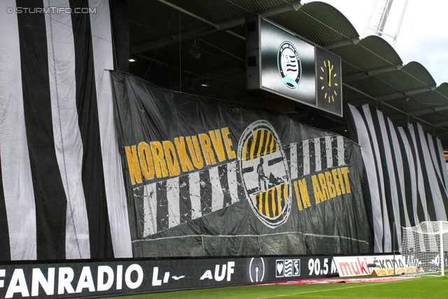 Sturm Graz - Innsbruck
Oesterreichische Fussball Bundesliga, 8. Runde, SK Sturm Graz - FC Wacker Innsbruck, Stadion Liebenau Graz, 15.09.2012. 

Foto zeigt Fans von Sturm mit einer Choreografie
