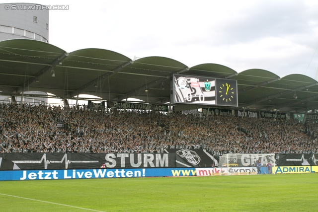 Sturm Graz - Innsbruck
Oesterreichische Fussball Bundesliga, 8. Runde, SK Sturm Graz - FC Wacker Innsbruck, Stadion Liebenau Graz, 15.09.2012. 

Foto zeigt Fans von Sturm mit einer Choreografie
