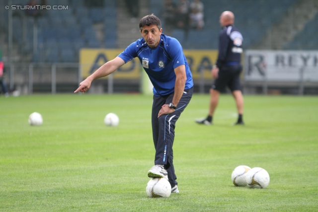 Sturm Graz - Innsbruck
Oesterreichische Fussball Bundesliga, 8. Runde, SK Sturm Graz - FC Wacker Innsbruck, Stadion Liebenau Graz, 15.09.2012. 

Foto zeigt Ayhan Tumani (Co-Trainer Sturm)
