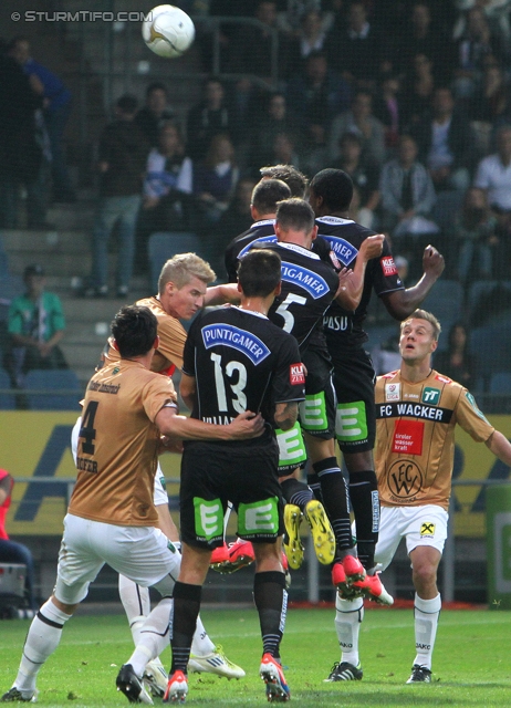 Sturm Graz - Innsbruck
Oesterreichische Fussball Bundesliga, 8. Runde, SK Sturm Graz - FC Wacker Innsbruck, Stadion Liebenau Graz, 15.09.2012. 

Foto zeigt Marco Kofler (Innsbruck), Nikola Vujadinovic (Sturm), Michael Madl (Sturm) und Richard Sukuta-Pasu (Sturm)
