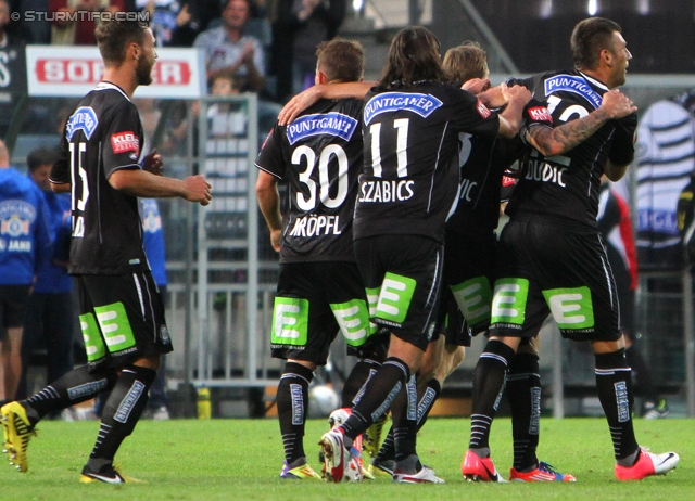 Sturm Graz - Innsbruck
Oesterreichische Fussball Bundesliga, 8. Runde, SK Sturm Graz - FC Wacker Innsbruck, Stadion Liebenau Graz, 15.09.2012. 

Foto zeigt Michael Madl (Sturm), Christoph Kroepfl (Sturm), Imre Szabics (Sturm) und Milan Dudic (Sturm)
Schlüsselwörter: torjubel