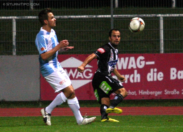 Schwechat - Sturm Graz
OEFB Cup, 2. Runde, SV Schwechat -  SK Sturm Graz, Rudolf Tonn Stadion Schwechat, 25.09.2012. 

Foto zeigt Leonhard Kaufmann (Sturm)
