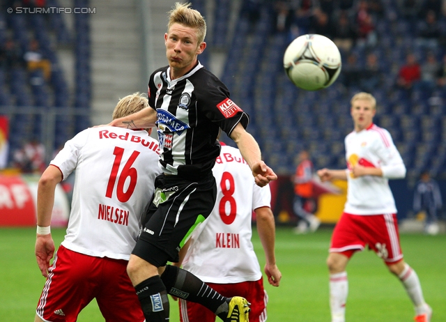 Salzburg - Sturm Graz
Oesterreichische Fussball Bundesliga, 10. Runde,  RB Salzburg - SK Sturm Graz, Stadion Wals-Siezenheim, 30.09.2012. 

Foto zeigt Havard Nielsen (Salzburg), Florian Kainz (Sturm) und Florian Klein (Salzburg)
Schlüsselwörter: kopfball