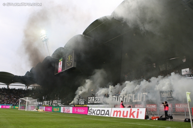 Sturm Graz - Austria Wien
Oesterreichische Fussball Bundesliga, 11. Runde, SK Sturm Graz - FK Austria Wien, Stadion Liebenau Graz, 07.10.2012. 

Foto zeigt Fans von Sturm mit einer Choreografie
Schlüsselwörter: pyrotechnik