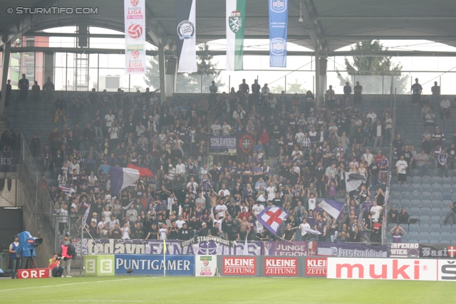 Sturm Graz - Austria Wien
Oesterreichische Fussball Bundesliga, 11. Runde, SK Sturm Graz - FK Austria Wien, Stadion Liebenau Graz, 07.10.2012. 

Foto zeigt Fans von Austria Wien
