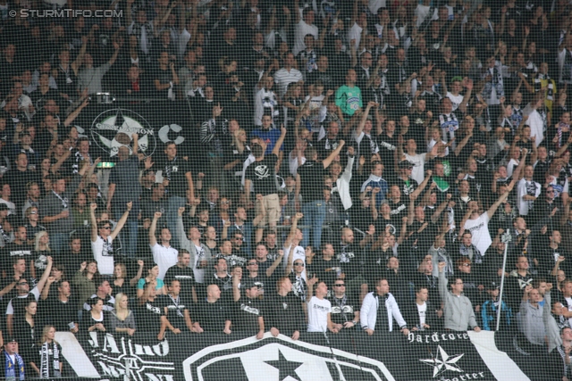 Sturm Graz - Austria Wien
Oesterreichische Fussball Bundesliga, 11. Runde, SK Sturm Graz - FK Austria Wien, Stadion Liebenau Graz, 07.10.2012. 

Foto zeigt Fans von Sturm
