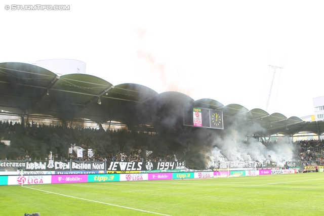 Sturm Graz - Austria Wien
Oesterreichische Fussball Bundesliga, 11. Runde, SK Sturm Graz - FK Austria Wien, Stadion Liebenau Graz, 07.10.2012. 

Foto zeigt Fans von Sturm mit einer Choreografie
Schlüsselwörter: pyrotechnik