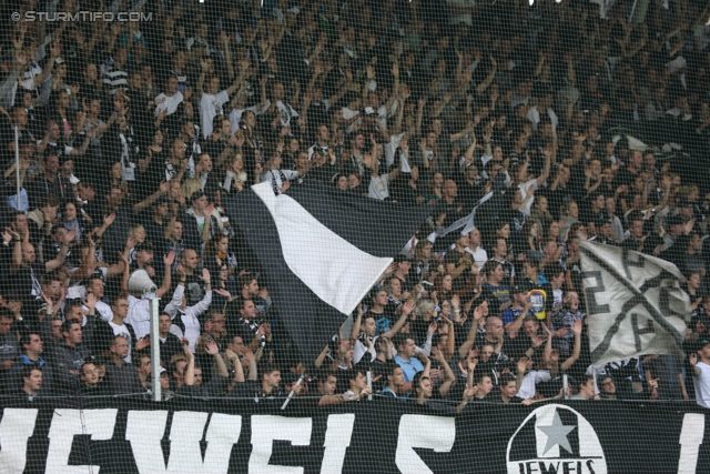 Sturm Graz - Austria Wien
Oesterreichische Fussball Bundesliga, 11. Runde, SK Sturm Graz - FK Austria Wien, Stadion Liebenau Graz, 07.10.2012. 

Foto zeigt Fans von Sturm
