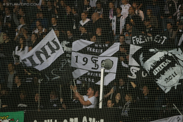 Sturm Graz - Mattersburg
Oesterreichische Fussball Bundesliga, 12. Runde, SK Sturm Graz - SV Mattersburg, Stadion Liebenau Graz, 20.10.2012. 

Foto zeigt Fans von Sturm
