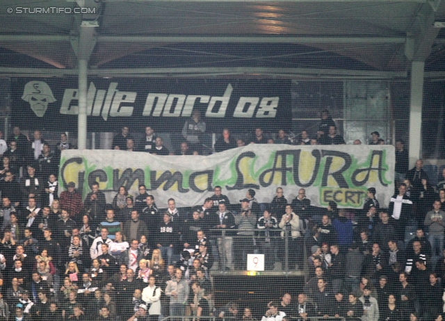 Sturm Graz - Mattersburg
Oesterreichische Fussball Bundesliga, 12. Runde, SK Sturm Graz - SV Mattersburg, Stadion Liebenau Graz, 20.10.2012. 

Foto zeigt Fans von Sturm mit einem Spruchband
