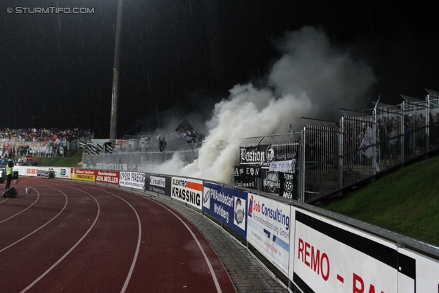 Wolfsberg - Sturm Graz
Oesterreichische Fussball Bundesliga, 13. Runde,  Wolfsberger AC - SK Sturm Graz, Lavanttal-Arena Wolfsberg, 27.10.2012. 

Foto zeigt Fans von Sturm mit einer Choreografie
