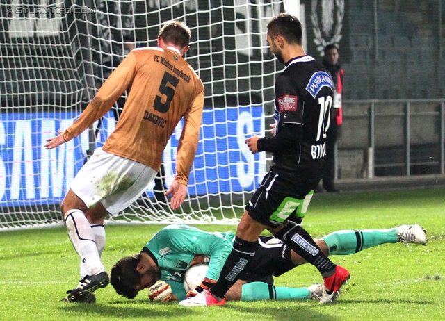 Sturm Graz - Innsbruck
OEFB Cup, Achtelfinale,SK Sturm Graz - FC Wacker Innsbruck, Stadion Liebenau Graz, 30.10.2012. 

Foto zeigt Dario Dakovic (Innsbruck), Markus Egger (Innsbruck) und Michael Madl (Sturm)
