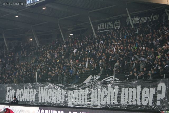 Sturm Graz - Rapid Wien
Oesterreichische Fussball Bundesliga, 14. Runde, SK Sturm Graz - SK Rapid Wien, Stadion Liebenau Graz, 03.11.2012. 

Foto zeigt Fans von Sturm mit einem Spruchband 
