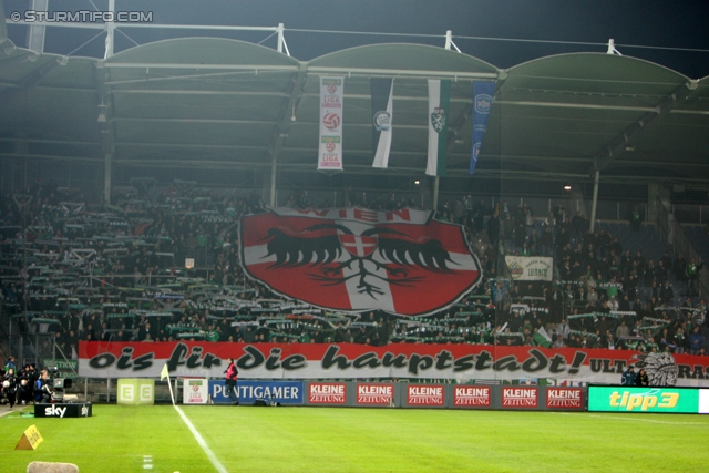 Sturm Graz - Rapid Wien
Oesterreichische Fussball Bundesliga, 14. Runde, SK Sturm Graz - SK Rapid Wien, Stadion Liebenau Graz, 03.11.2012. 

Foto zeigt Fans von Rapid mit einer Choreografie
