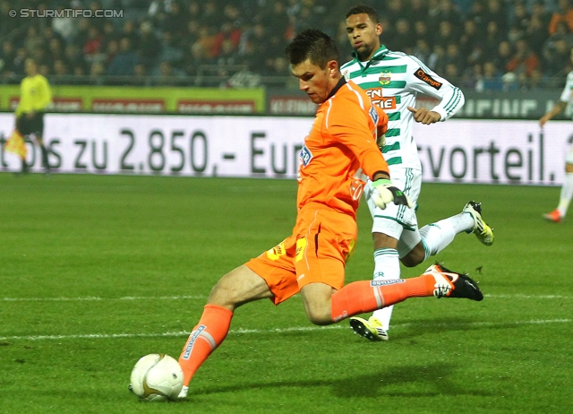 Sturm Graz - Rapid Wien
Oesterreichische Fussball Bundesliga, 14. Runde, SK Sturm Graz - SK Rapid Wien, Stadion Liebenau Graz, 03.11.2012. 

Foto zeigt Johannes Focher (Sturm)
