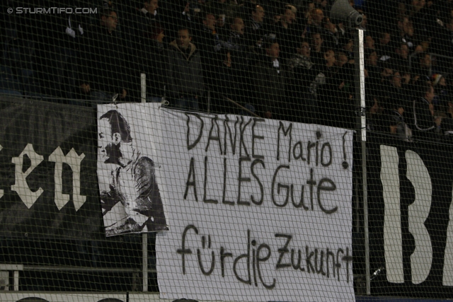 Sturm Graz - Ried
Oesterreichische Fussball Bundesliga, 16. Runde, SK Sturm Graz - SV Ried, Stadion Liebenau Graz, 17.11.2012. 

Foto zeigt Fans von Sturm mit einem Spruchband
