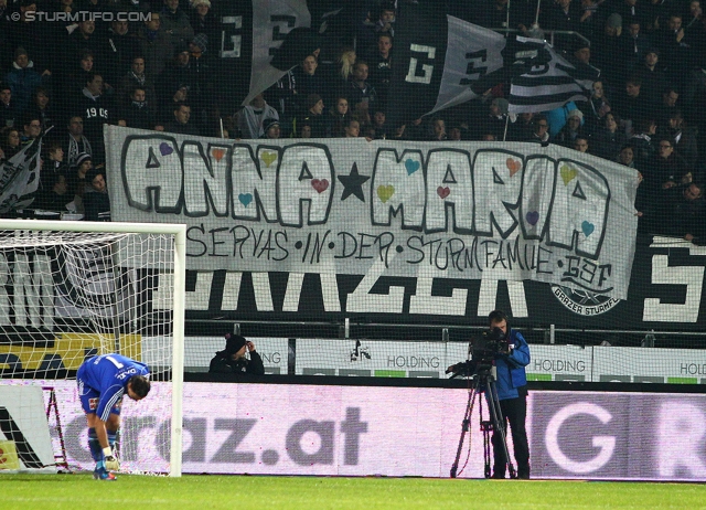 Sturm Graz - Ried
Oesterreichische Fussball Bundesliga, 16. Runde, SK Sturm Graz - SV Ried, Stadion Liebenau Graz, 17.11.2012. 

Foto zeigt Fans von Sturm mit einem Spruchband
