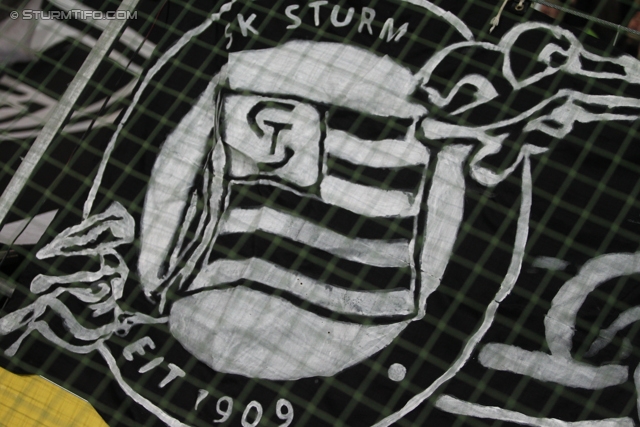 Sturm Graz - Ried
Oesterreichische Fussball Bundesliga, 16. Runde, SK Sturm Graz - SV Ried, Stadion Liebenau Graz, 17.11.2012. 

Foto zeigt ein Transparent der Fans von Sturm mit dem Sturm Logo
