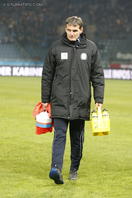 Sturm Graz - Ried
Oesterreichische Fussball Bundesliga, 16. Runde, SK Sturm Graz - SV Ried, Stadion Liebenau Graz, 17.11.2012. 

Foto zeigt Walter Niederkofler (Konditionstrainer Sturm)
