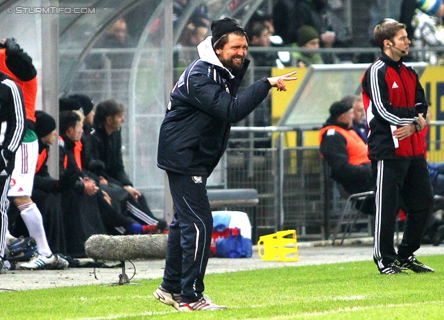 Sturm Graz - Ried
Oesterreichische Fussball Bundesliga, 16. Runde, SK Sturm Graz - SV Ried, Stadion Liebenau Graz, 17.11.2012. 

Foto zeigt Peter Hyballa (Cheftrainer Sturm)
