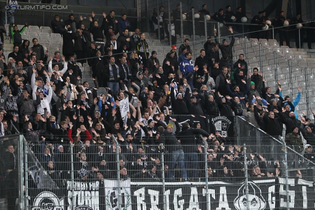 Innsbruck - Sturm Graz
Oesterreichische Fussball Bundesliga, 17. Runde,  FC Wacker Innsbruck - SK Sturm Graz, Tivoli Stadion Innsbruck, 24.11.2012. 

Foto zeigt Fans von Sturm
