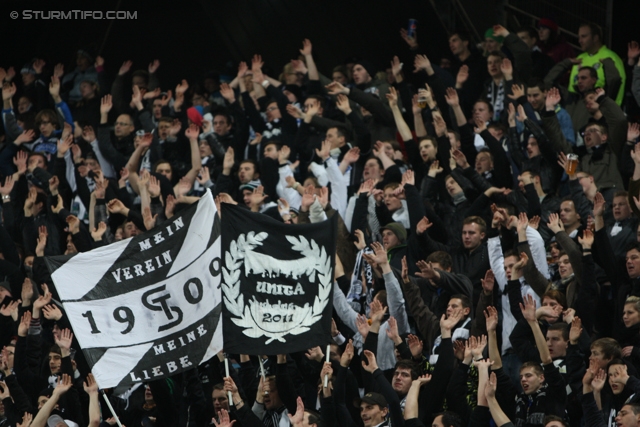 Wolfsberg - Sturm Graz
Oesterreichische Fussball Bundesliga, 13. Runde, Wolfsberg AC - SK Sturm Graz, Woerthereestadion Klagenfurt, 27.11.2012. 

Foto zeigt Fans von Sturm
