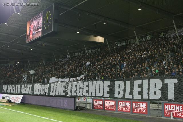 Sturm Graz - Wr. Neustadt
Oesterreichische Fussball Bundesliga, 18. Runde, SK Sturm Graz - SC Wiener Neustadt, Stadion Liebenau Graz, 01.12.2012. 

Foto zeigt Fans von Sturm mit einem Spruchband
