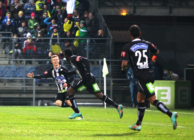 Sturm Graz - Wr. Neustadt
Oesterreichische Fussball Bundesliga, 18. Runde, SK Sturm Graz - SC Wiener Neustadt, Stadion Liebenau Graz, 01.12.2012. 

Foto zeigt Florian Kainz (Sturm), Richard Sukuta-Pasu (Sturm) und Rubin Rafael Okotie (Sturm)
Schlüsselwörter: torjubel