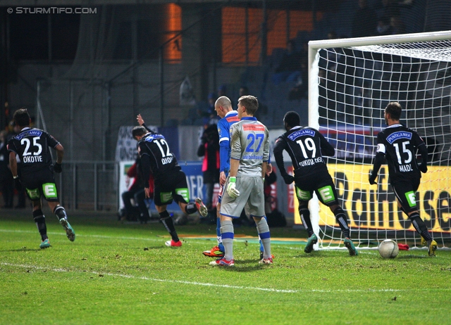 Sturm Graz - Wr. Neustadt
Oesterreichische Fussball Bundesliga, 18. Runde, SK Sturm Graz - SC Wiener Neustadt, Stadion Liebenau Graz, 01.12.2012. 

Foto zeigt Rubin Rafael Okotie (Sturm), Milan Dudic (Sturm), Joerg Siebenhandl (Wr. Neustadt), Richard Sukuta-Pasu (Sturm) und Michael Madl (Sturm)
Schlüsselwörter: torjubel