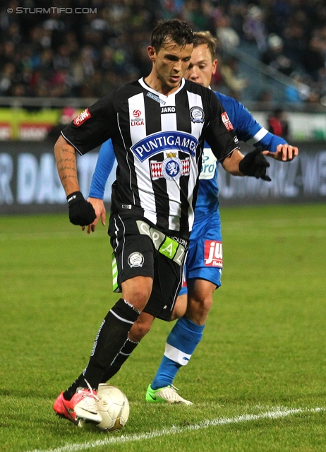 Sturm Graz - Wr. Neustadt
Oesterreichische Fussball Bundesliga, 18. Runde, SK Sturm Graz - SC Wiener Neustadt, Stadion Liebenau Graz, 01.12.2012. 

Foto zeigt Haris Bukva (Sturm)
